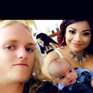 Meet your Posher, Rebeca